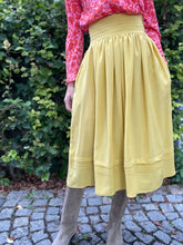Load image into Gallery viewer, ZaZa Skirt