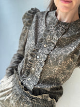 Load image into Gallery viewer, Wiggy Blouse