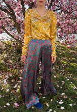 Load image into Gallery viewer, Lila Trousers
