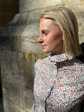 Load image into Gallery viewer, Elba Flowery Blouse
